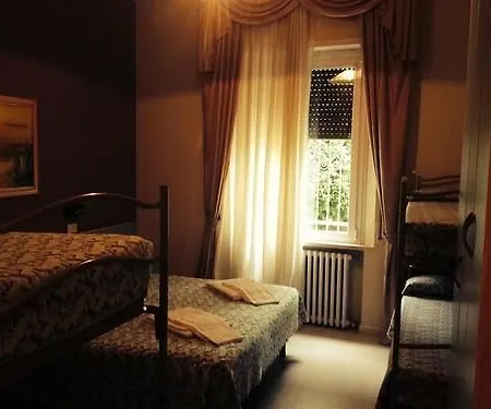 ホテル Ristorante Pozzi